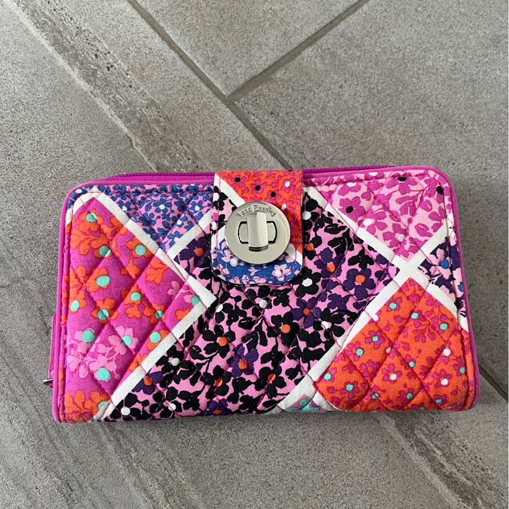 Vera Bradley Turnlock Wallet